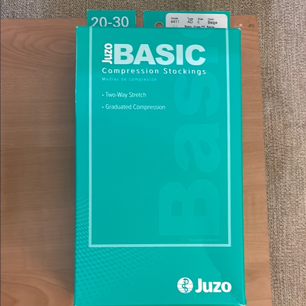 Juzo Basic 20-30 mmHg Compression knee high closed toe beige Brand New